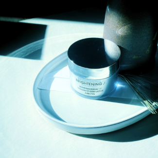 UNDER EYE MASK（AGINGCARE）（BRIGHTENING）（CIRCULATION）【 24時間アイシート 】【 パーツケア：目元用 】